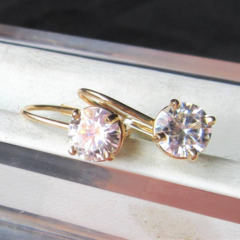 Moissanite Brisur Ohrringe Baumeln 14K Gold Supernova Harro Charles Colvard Lever Back Runde Tropfen von TresorsDuJour