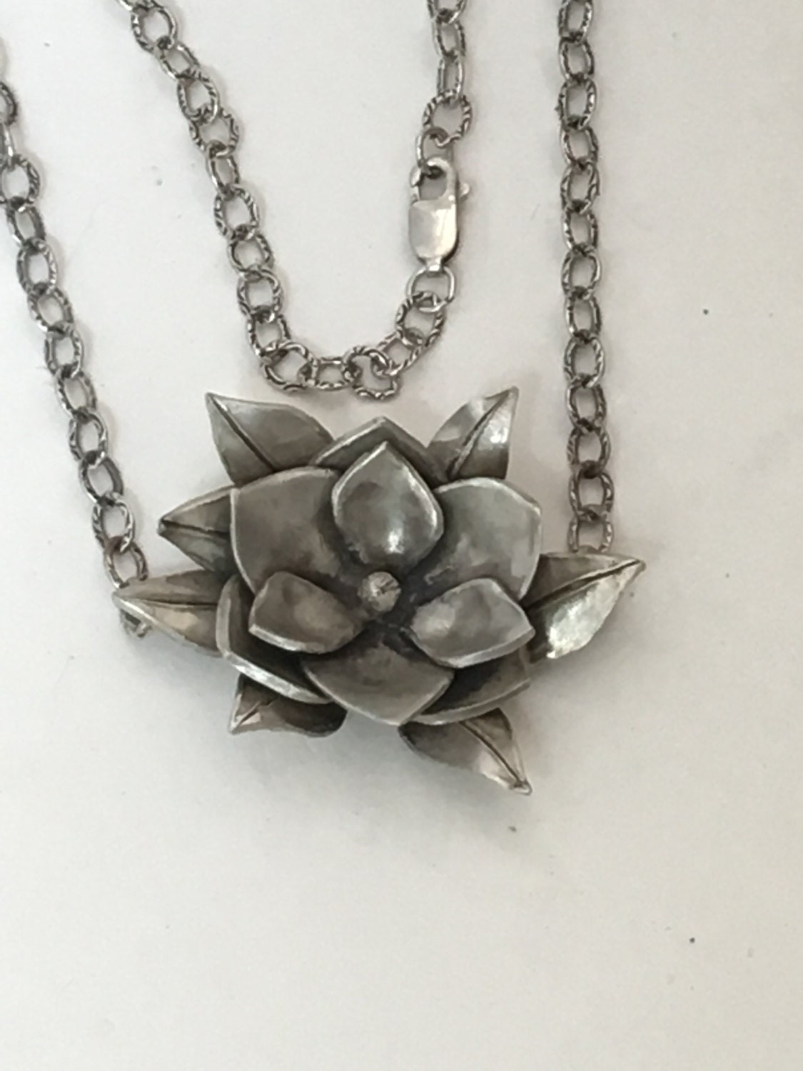 sterling Silber Magnolie Halskette sterling Silber Magnolie Halskette von TressPearceDesigns