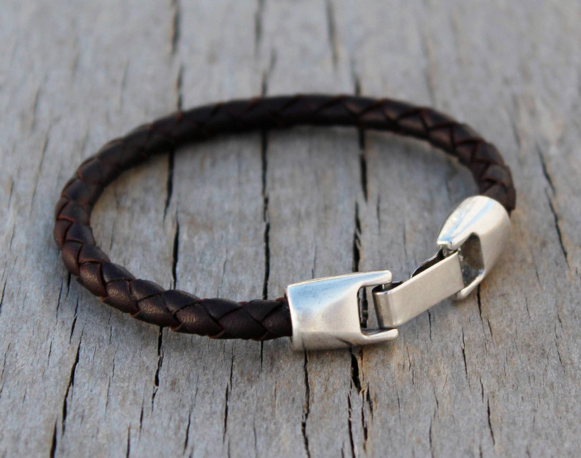 Geflochtene Leder Armband Polster Zamak Verschluss. Handgefertigte Lederarmband Zamak Groomsmen Armband Paar Geflochtene Leder Armband Polster Zamak Verschluss. Handgefertigte Lederarmband Zamak Groomsmen Armband Paar von TribDesign