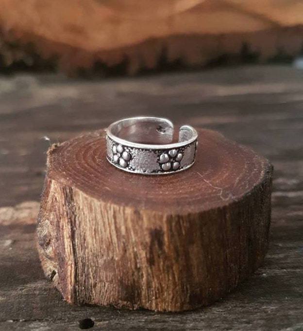 Ring Fuß Blume Silberne Zehen Blumenring Rum Stämme Verstellbaren Zehe Sommer-Toe Festival Midi Toe Cuff Beach Schmuck Ring Fuß Blume Silberne Zehen Blumenring Rum Stämme Verstellbaren Zehe Sommer-Toe Festival Midi Toe Cuff Beach Schmuck von TribDesign