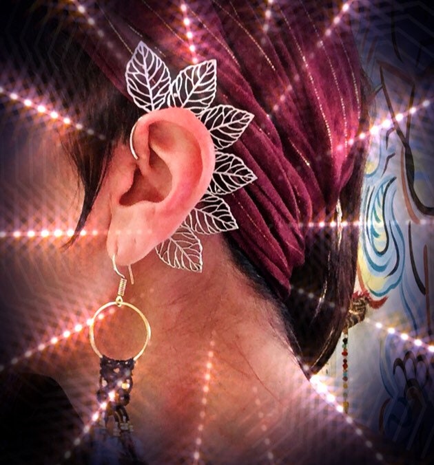 Space Leaf Behind The Ear Bling - Festival Cosplay Burning Man Kostüm Elfenohren Edm Space Leaf Behind The Ear Bling - Festival Cosplay Burning Man Kostüm Elfenohren Edm von TribalGoddessLove