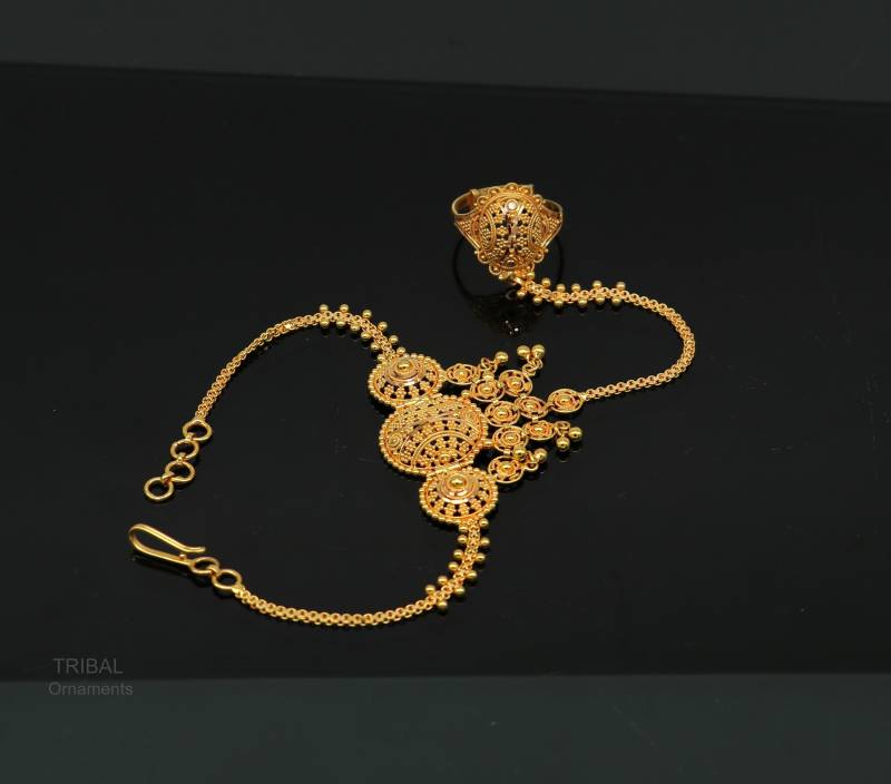 22Kt Gelbgold Handgemachte Filigrane Arbeit Hutspan Oder Handgelenk Armband Mit Verstellbaren Ring Besten Hochzeit Brautschmuck Aus Indien Gbr25 von TribalOrnaments