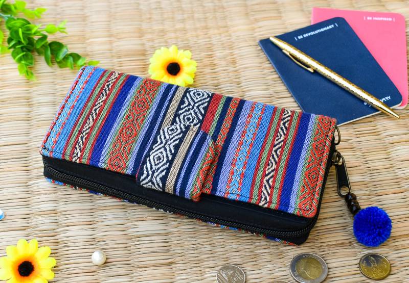 Boho Armband Geldbörse Kartenhalter - Ikat Hippie Clutch Geldbörse, Bi-Fold Reise Portemonnaie Portemonnaie, Gewebte Stoff Geldbörse, Vegane von TribalandHipster