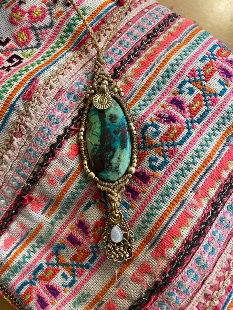 Crysocoll & Moonstone Union Crysocolla Mondstein Zusammenkunft Göttliche Macrame Kette Godess Makrame Jewellery Magical Dream Sister Boho von TribaliGitana