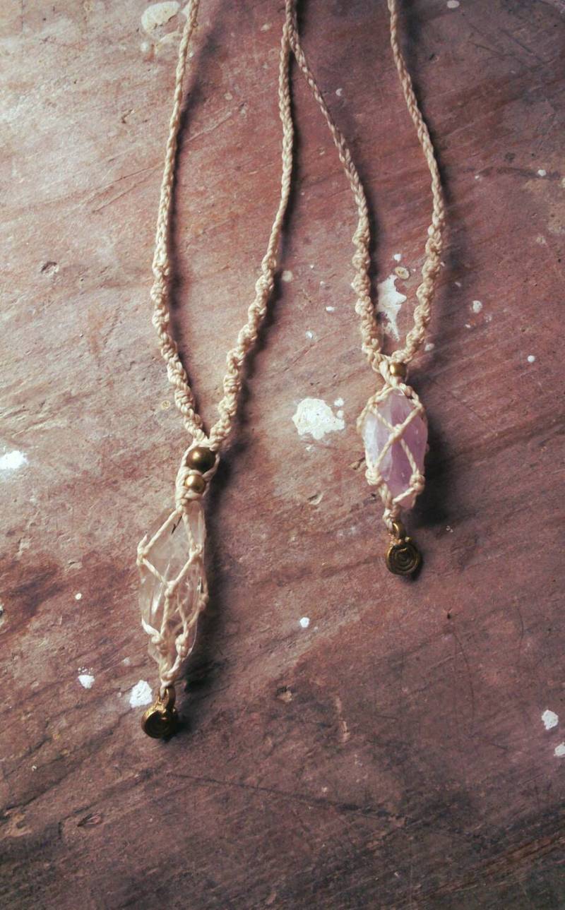 Magical Makrame Angel Spiritual Jewelry Talisman Quarz & Amethyst Necklaces Protection Healing Light Crystals von TribaliGitana