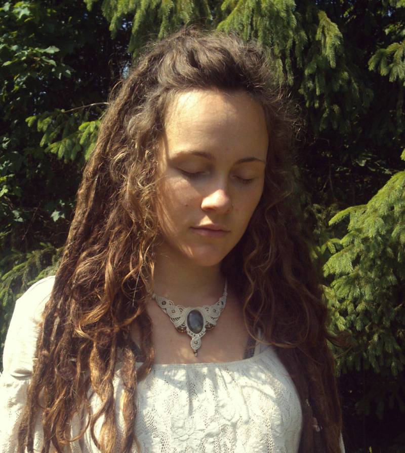 Moon Sister Beautyful White Light Heaven Labradorite Pure Godess Macrame Necklace von TribaliGitana
