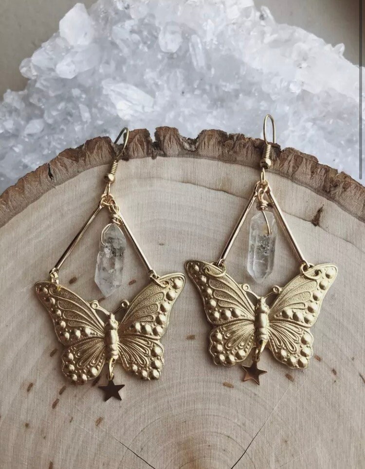 Schmetterlinge Quarz Ohrringe Butterfly Healing Quartz Earring Set Magical Boho Chic Jewellery Ancient Faery Nymph Design von TribaliGitana