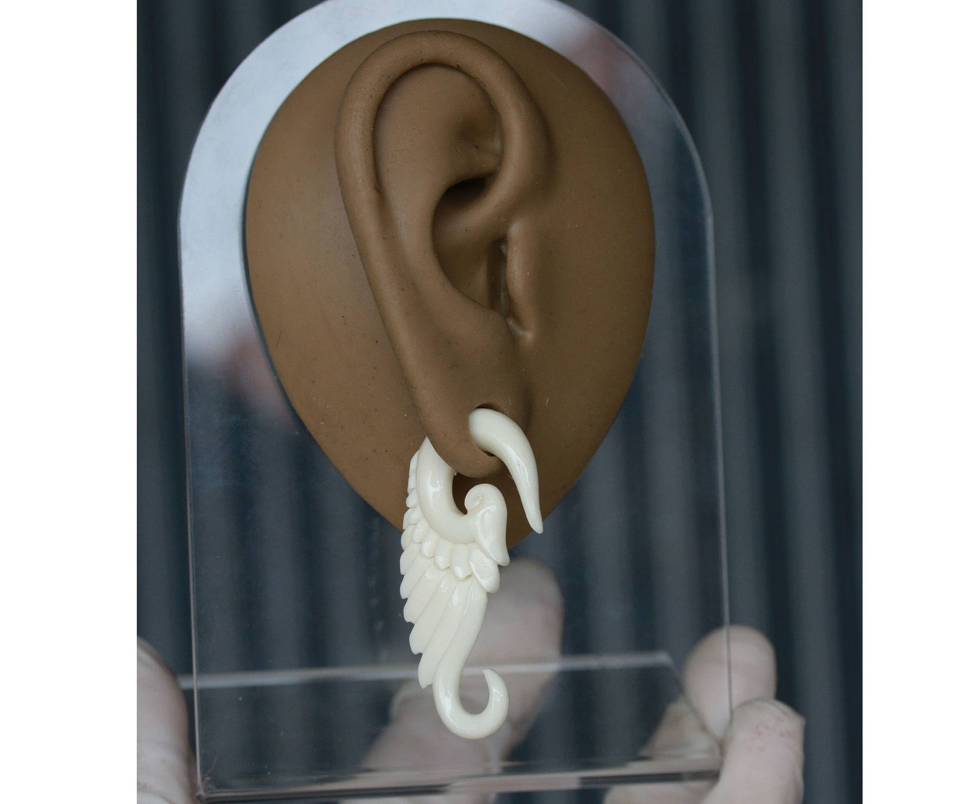 Kuh Knochen Engel Flügel Ohr Gauges Hand Geschnitzte Schmuck Kuh Knochen Engel Flügel Ohr Gauges Hand Geschnitzte Schmuck von Tribalisland