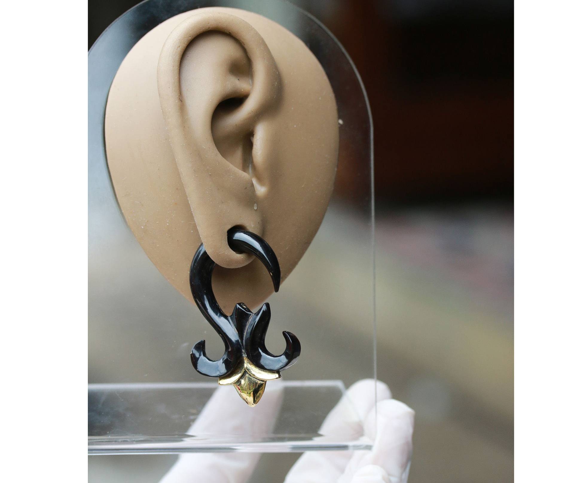 Wasserbüffel Horn Und Messing Blumen Hängestile .preis Pro Paar Wasserbüffel Horn Und Messing Blumen Hängestile .preis Pro Paar von Tribalisland