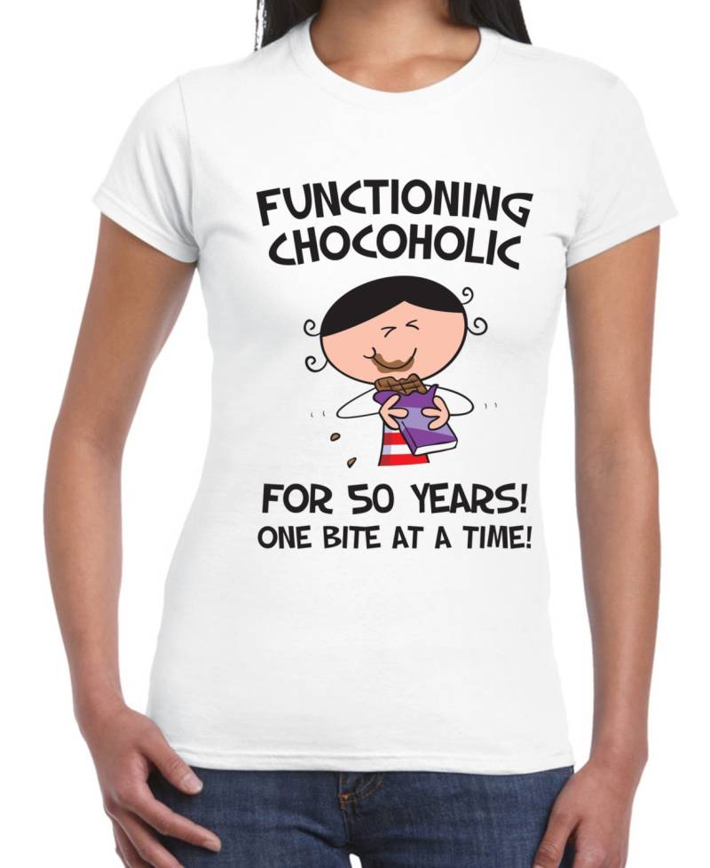 Funktionierende Chocoholic 50. Geburtstag Damen T-Shirt von Tribaltshirts