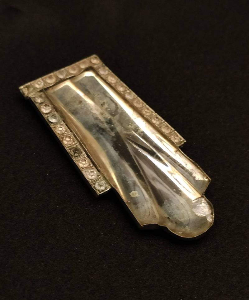 Art Deco Kleid Clip von TriciaLeonardVintage