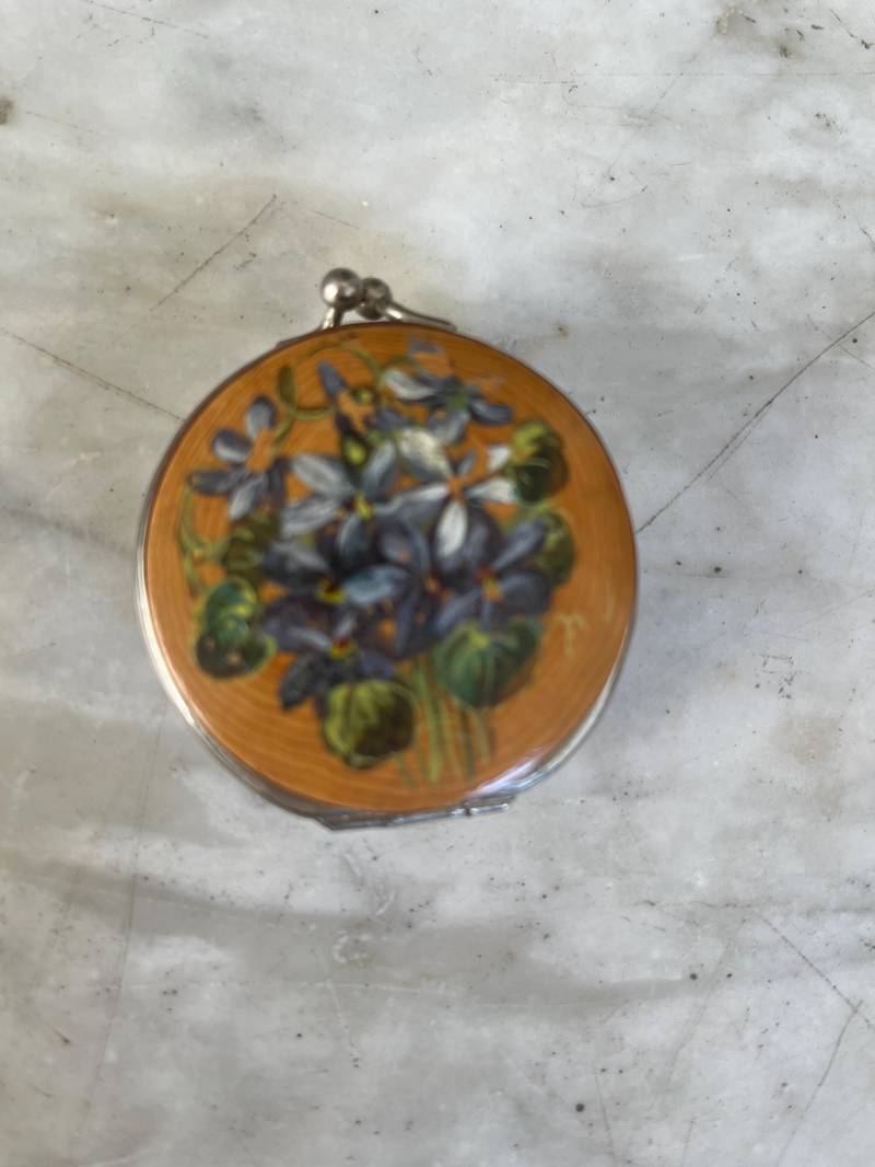 Kleine Handbemalte Geldbörse Aus Holz von TriciaLeonardVintage