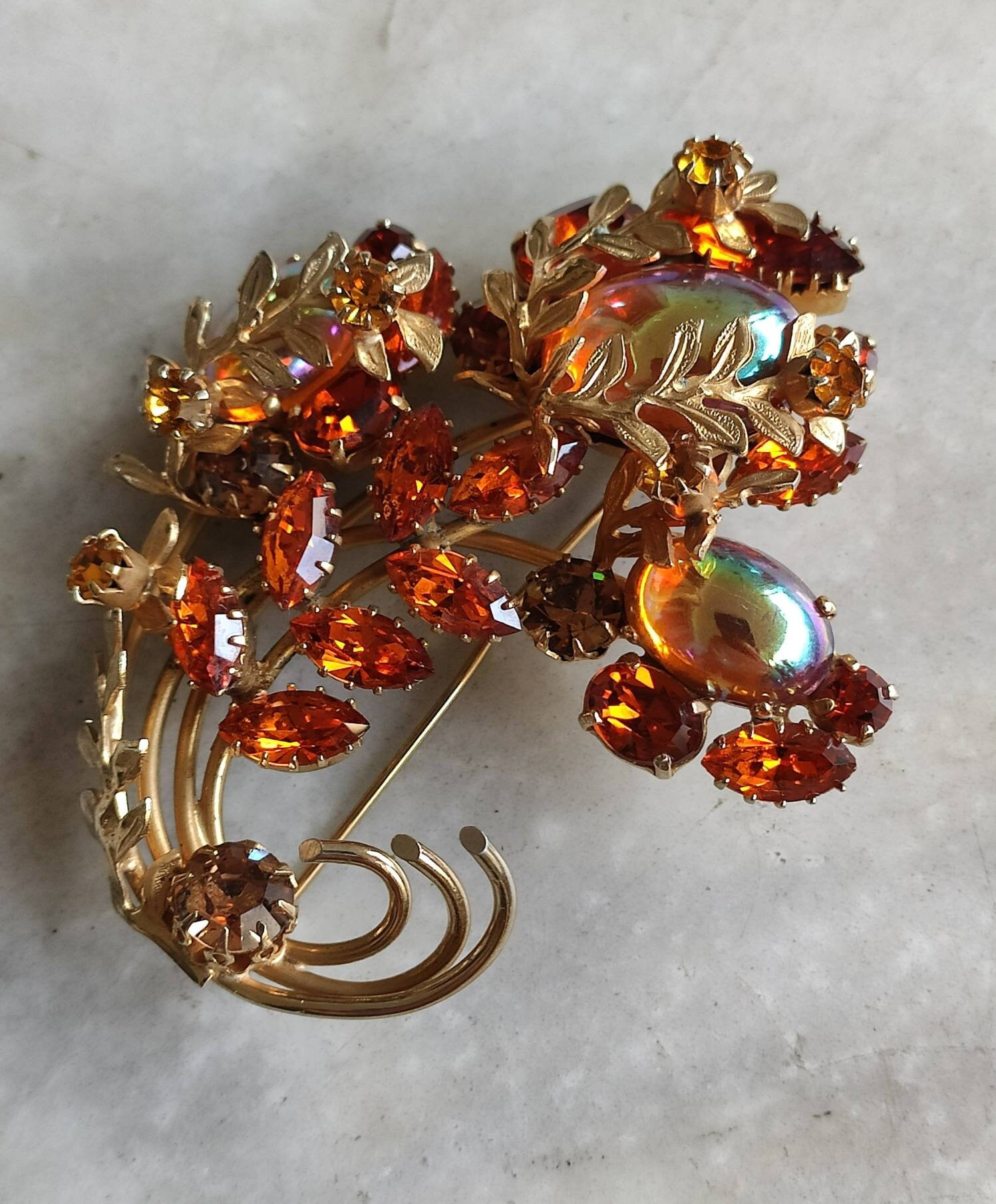 Opulente Vendéme Brosche von TriciaLeonardVintage