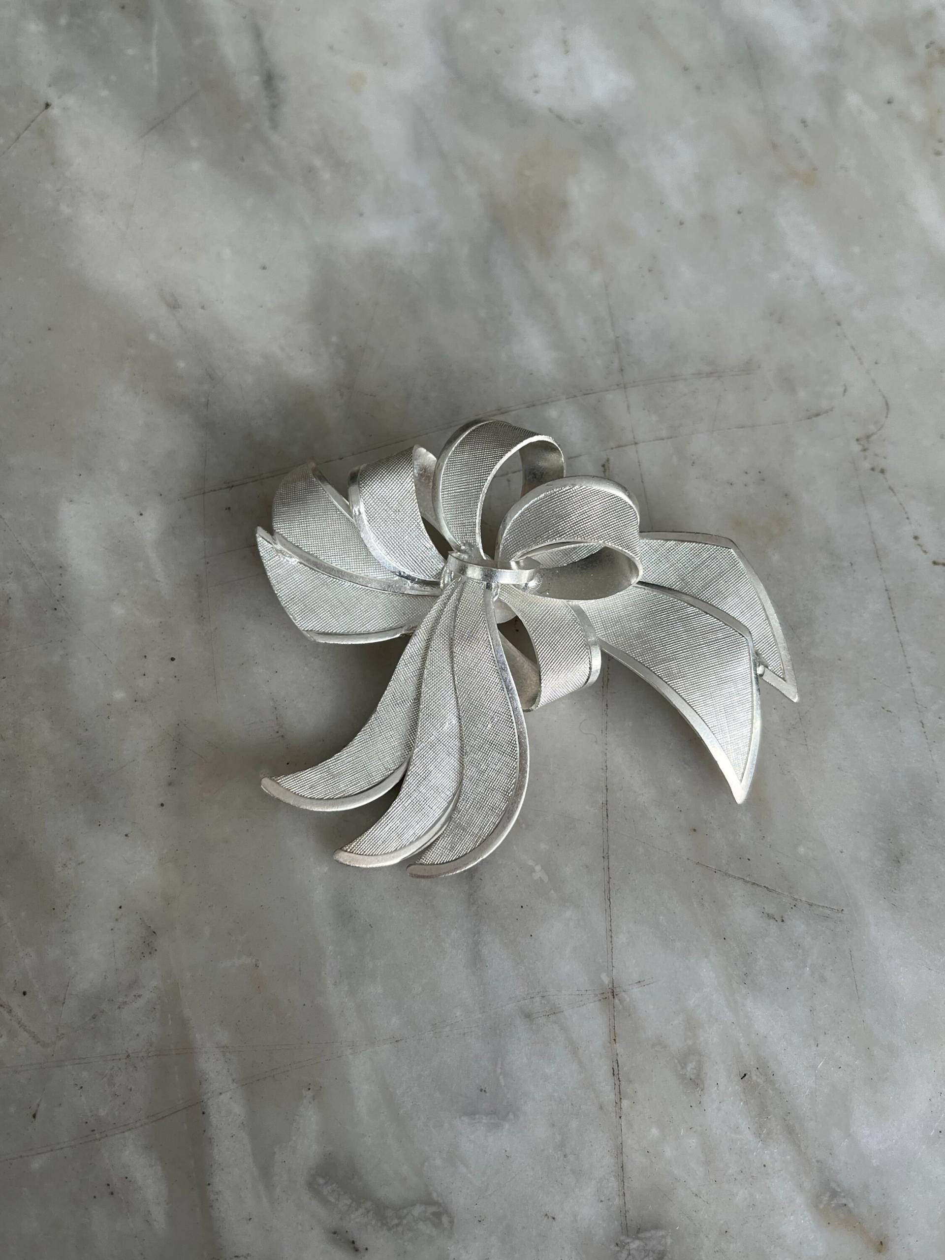 Vintage Max Müller Silber Metall Brosche von TriciaLeonardVintage