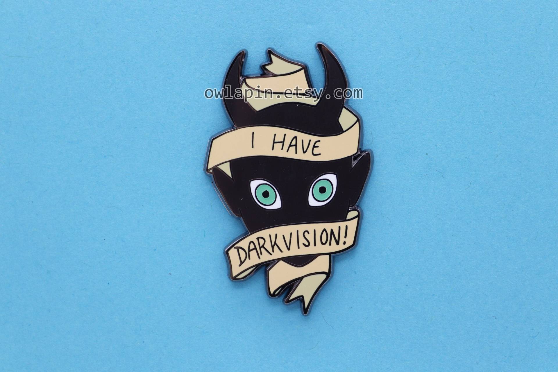 Ich Habe Dunkelsicht D&d Glow in The Dark Emaille Pin Ich Habe Dunkelsicht D&d Glow in The Dark Emaille Pin von TriclopsRabbit