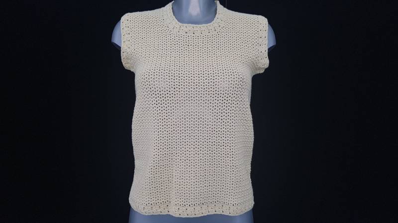 Ärmelloser Lochmusterpullover, Gelbes Tanktop, Gehäkeltes Top, Handgefertigt, Größe 38/40, Baumwoll-Woll-Mischung, Hochwertiges Garn, Unikat von TricotDeBinouche
