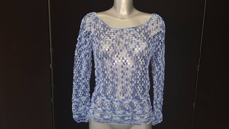 Blaue Damen-Tunika, Gehäkeltes Top Mit Lochmuster, Größe 36/38, Handgefertigt, Baumwolle, Meliertes Blau in Verschiedenen Schattierungen, Eckiger von TricotDeBinouche