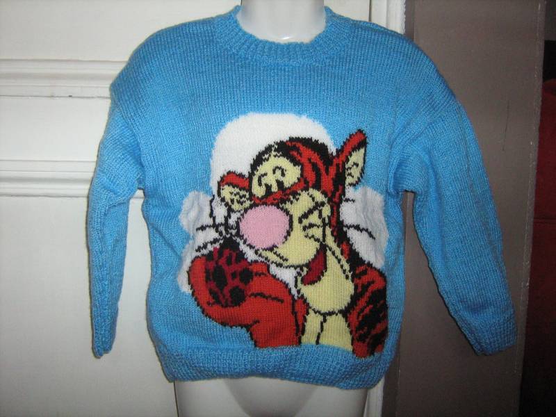 Blauer Mädchenpullover, Jacquardmuster Mit Tiger Und Marienkäfer, Größe 6 Jahre, Handgestrickt Aus Acryl Wolle, Unikat von TricotDeBinouche