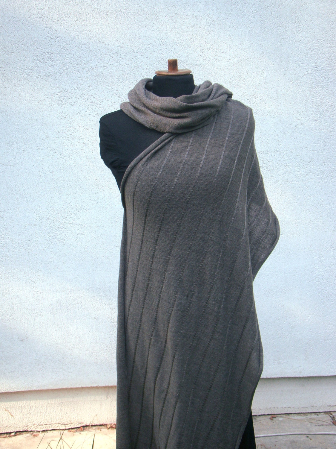 Szal Wrap Merino Wolle Wickelbraun Grau Beige Taupe Schal von Tricotruc