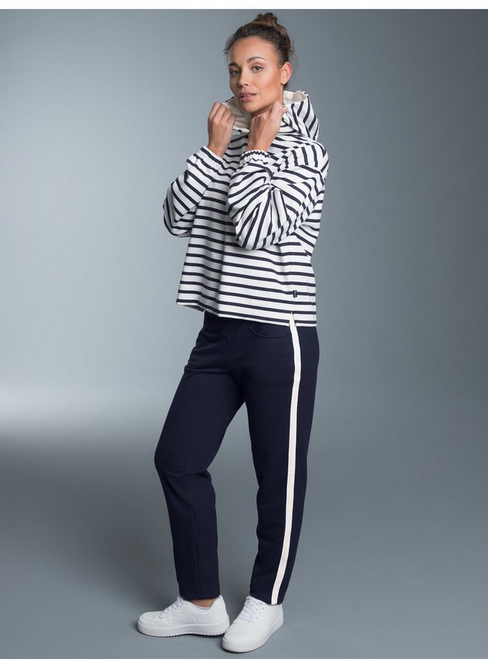 Trigema Freizeitanzug TRIGEMA Jogginganzug in zweifarbigem Design (1-tlg) von Trigema