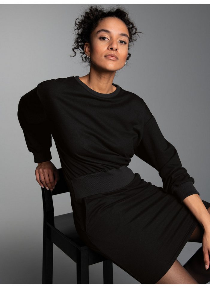 Trigema Jerseykleid TRIGEMA Sweatkleid mit modischem Elastikbund (1-tlg) von Trigema