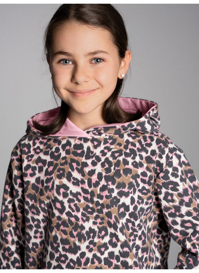 Trigema Kapuzensweatshirt TRIGEMA Hoodie mit Allover-Leo-Print von Trigema
