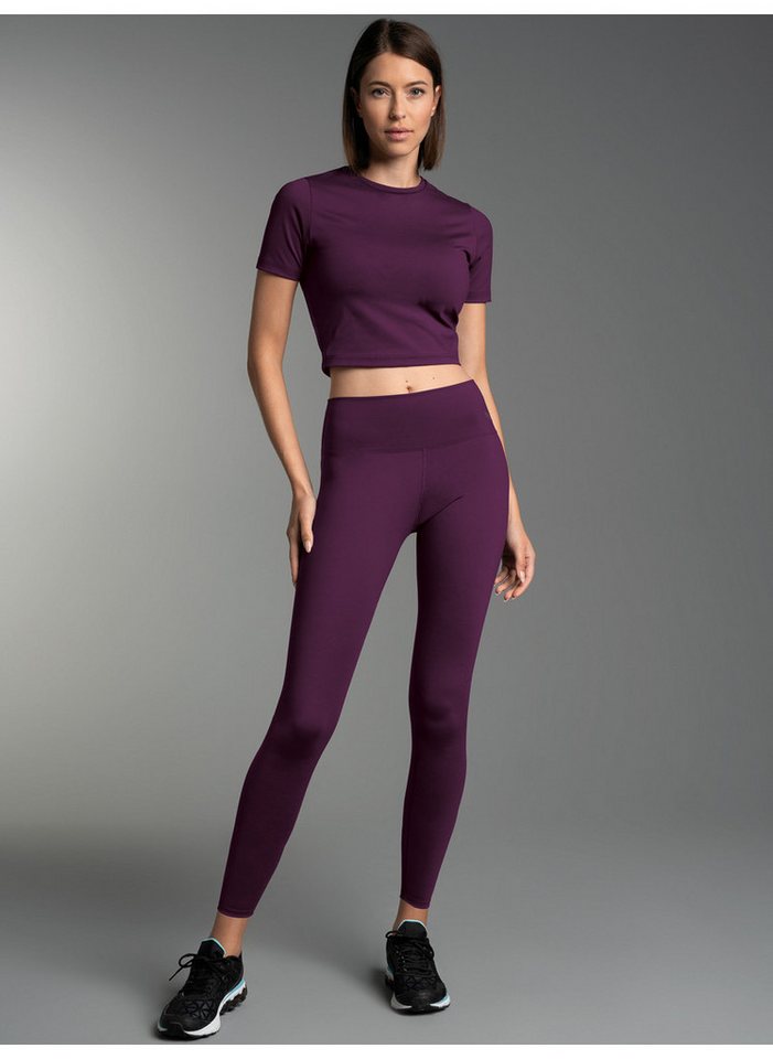 Trigema Sweater TRIGEMA Sport Set aus Cropped T-Shirt und Leggings von Trigema
