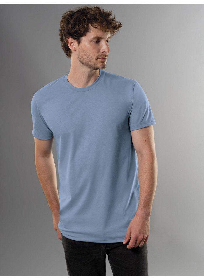 Trigema T-Shirt TRIGEMA Slim Fit T-Shirt aus DELUXE Baumwolle (1-tlg) von Trigema