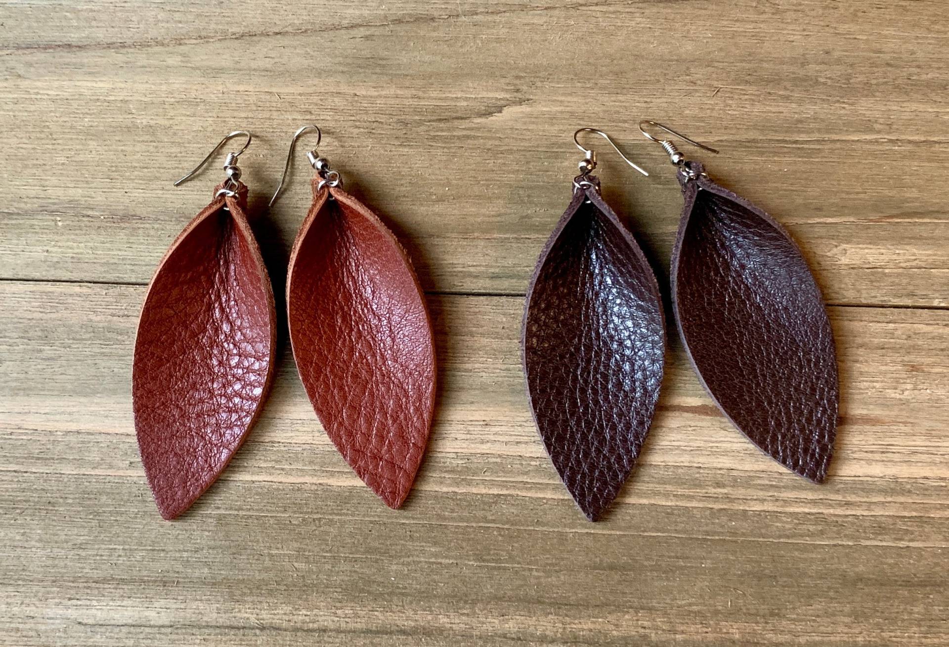 Leder Ohrringe ‖ Boho Blatt von TrimAndTrap