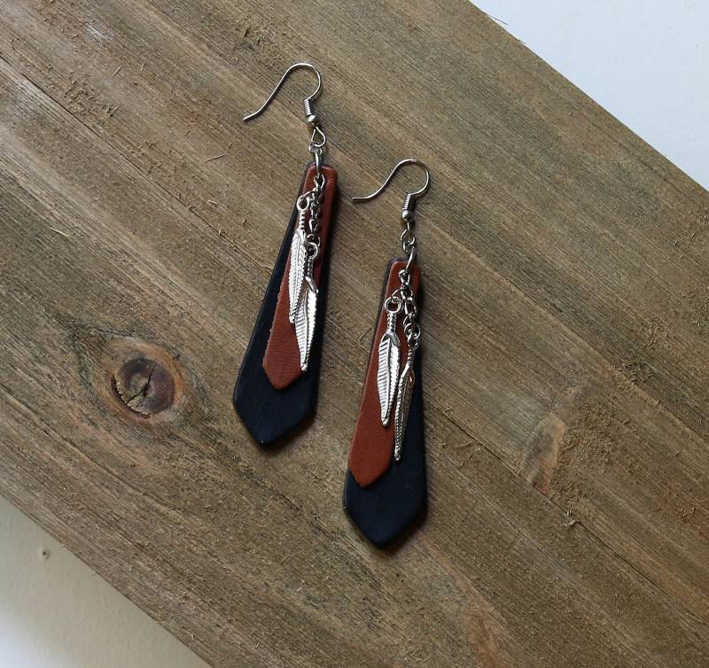 Lederohrringe ‖ Boho Leder Drachen Und Feder Ohrringe Lederohrringe ‖ Boho Leder Drachen Und Feder Ohrringe von TrimAndTrap