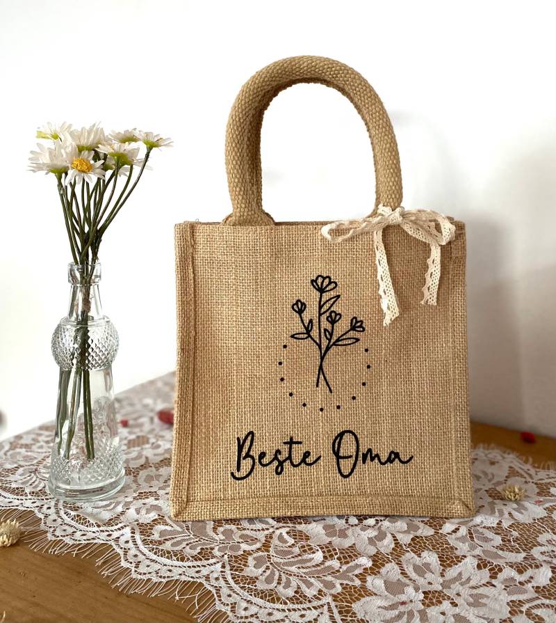 Jutetasche/Juteshopper Beste Oma Tasche Mit Namen Personalisiert Geschenkidee Frühling von TrinchensWERKELEI