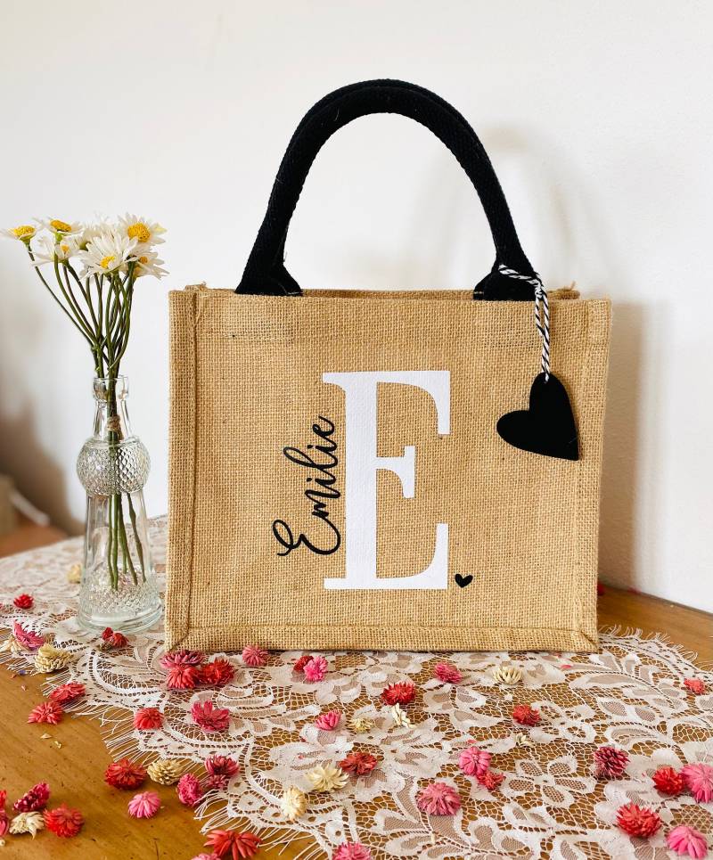 Tasche Mit Name/Jutetasche Herzanhänger Personalisiert Geschenk Buchstabe Freundebuch von TrinchensWERKELEI
