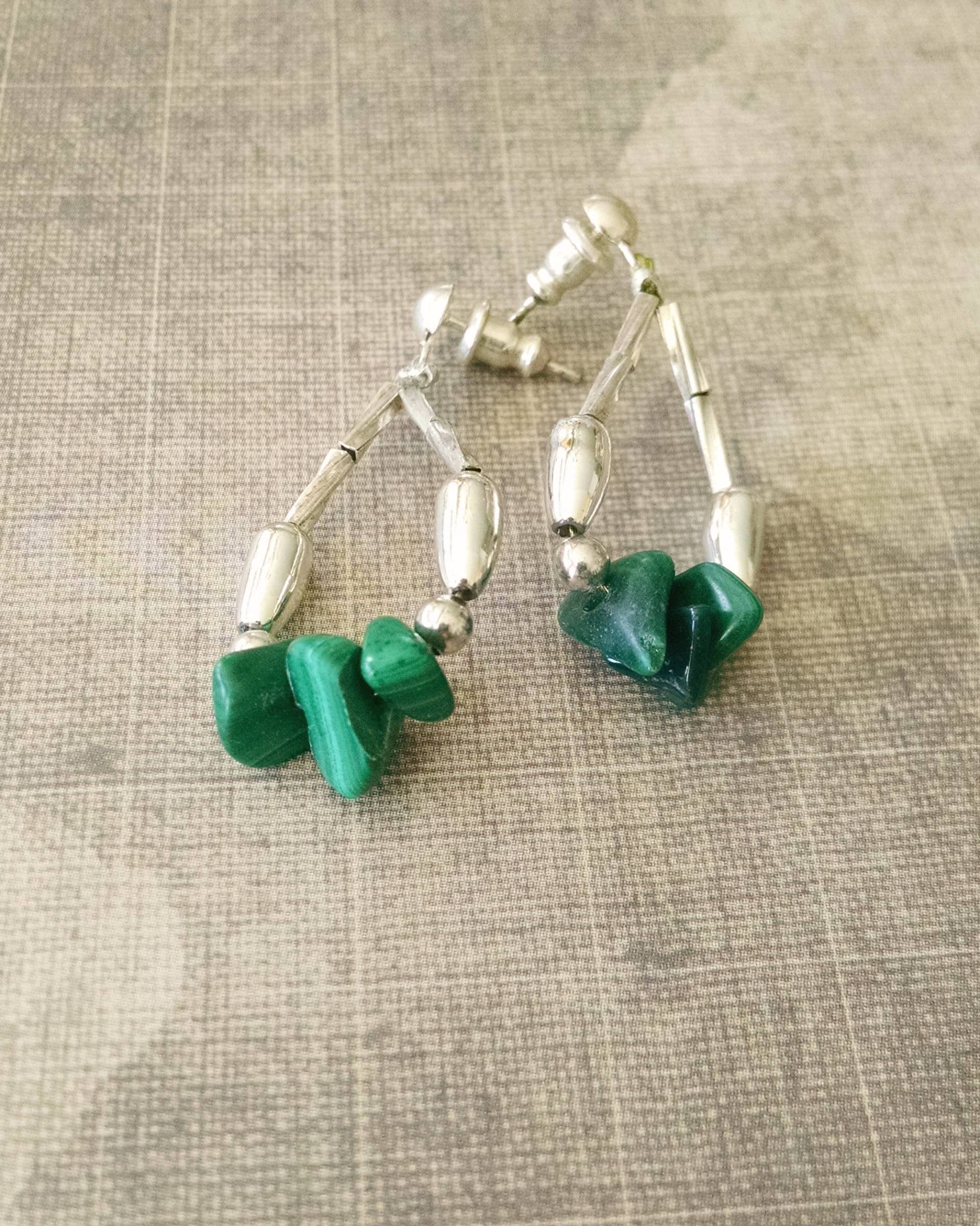 Oma Kollektion Grüne Stein Perle Ohrringe von TrinityRevolt