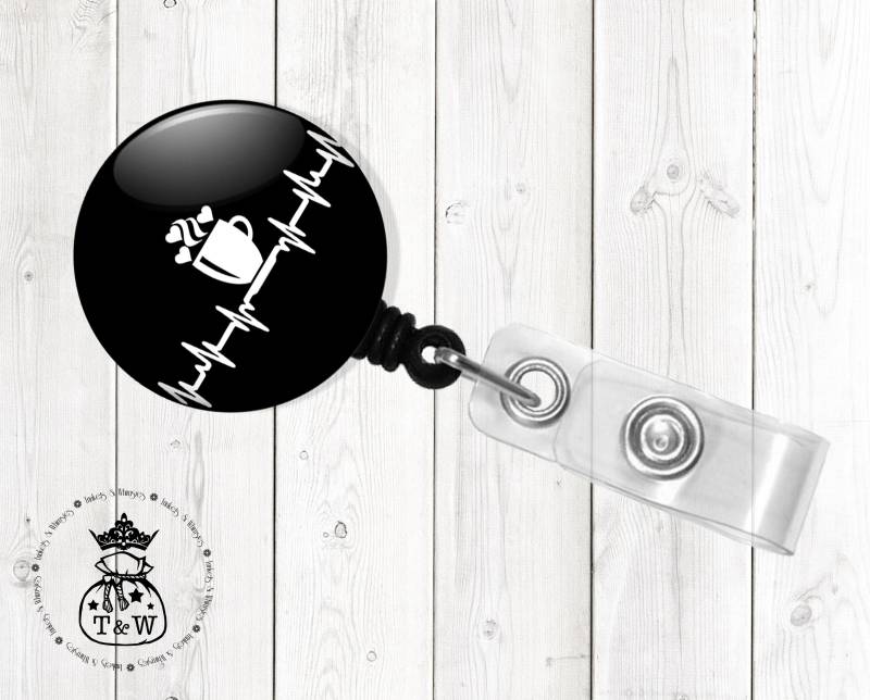 Coffee Beats Versenkbarer Id-Ausweishalter | Kaffee Pqrst Abzeichen Reel Coffee Beats Versenkbarer Id-Ausweishalter | Kaffee Pqrst Abzeichen Reel von TrinketsAndWhimsies