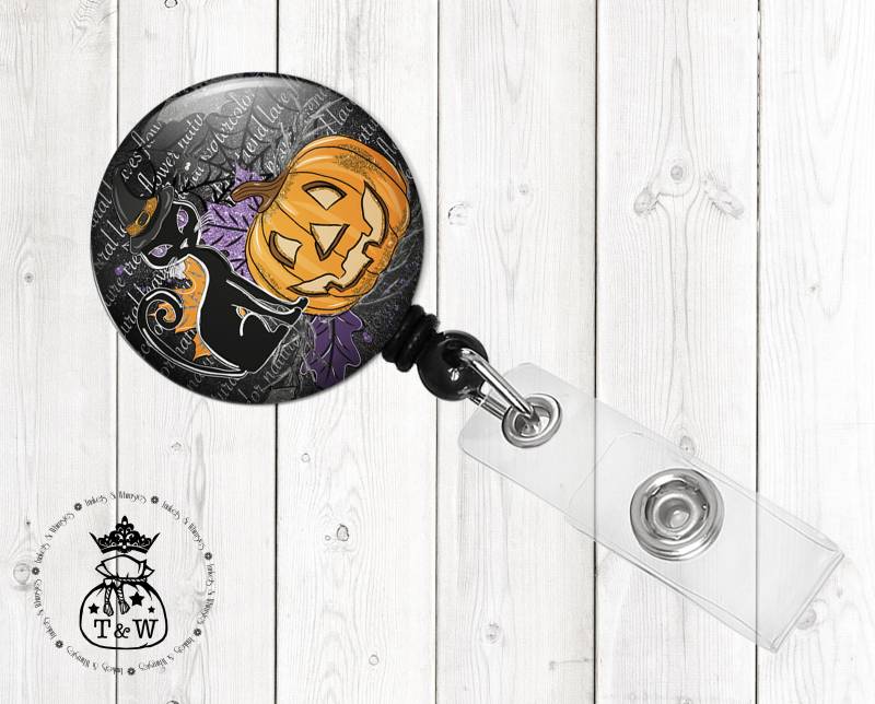 Kürbis Trotz | Halloween Kürbiskern Einziehbarer Id-Ausweishalter Kürbis Trotz | Halloween Kürbiskern Einziehbarer Id-Ausweishalter von TrinketsAndWhimsies