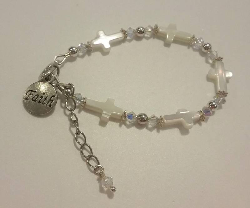 Armband/Kreuz Armband/Kommunion Geschenk/Taufgeschenk/Religiöser Schmuck/Erstkommunion Geschenk/Ostergeschenk Armband/Kreuz Armband/Kommunion Geschenk/Taufgeschenk/Religiöser Schmuck/Erstkommunion Geschenk/Ostergeschenk von TrinketsThroughTime