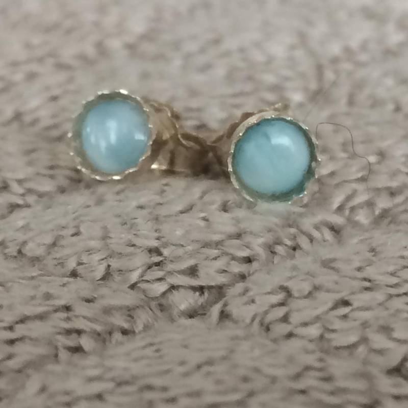 Larimar 4mm Cabochon Sterling Silber Ohrstecker Larimar 4mm Cabochon Sterling Silber Ohrstecker von TrinketsbyDori