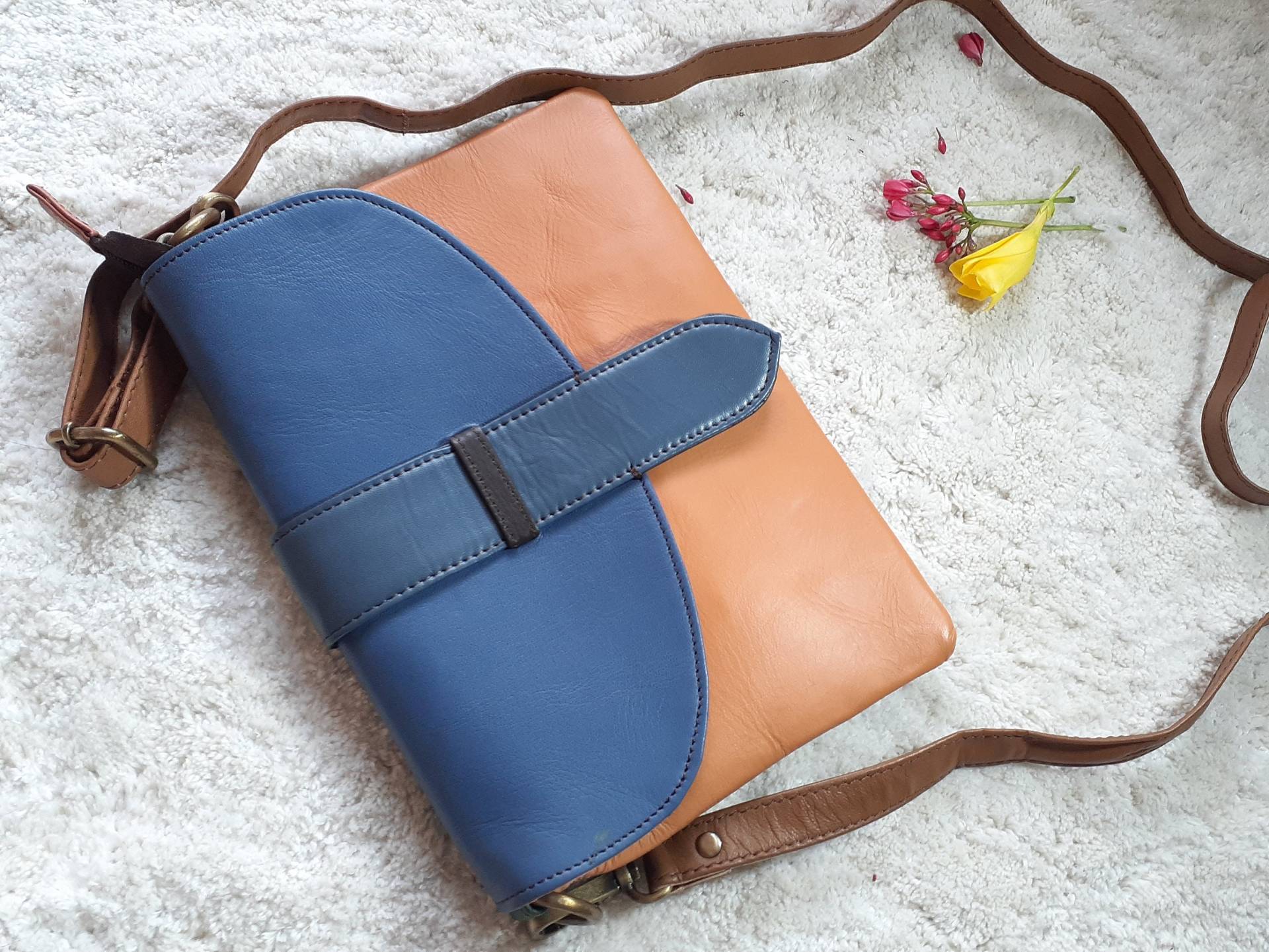 Mehrfarbige Ledertasche, Messenger Bag, Satchel, Vintage Style, Leder Handtasche, Damen Leder Portemonnaie, Crossbody Tasche, Ledertasche von Trinketyard