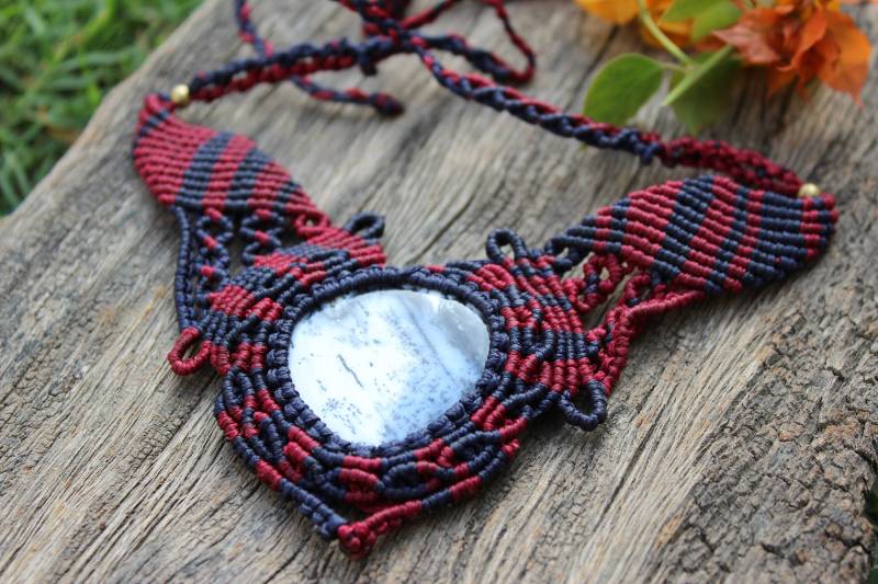 Rot Und Blau Geknüpft Mit Dendriten Opal Naturstein Messing Perlen, Geknüpft, Freie Länge, Makramee Schmuck, M3 von Trinketyard