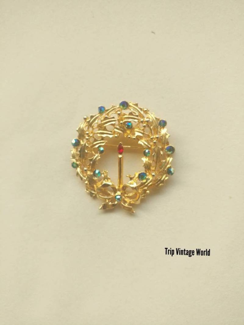 Adventskranz Kerze Brosche Gold Tone Blau Facettierte Perlen von TripVintageWorld