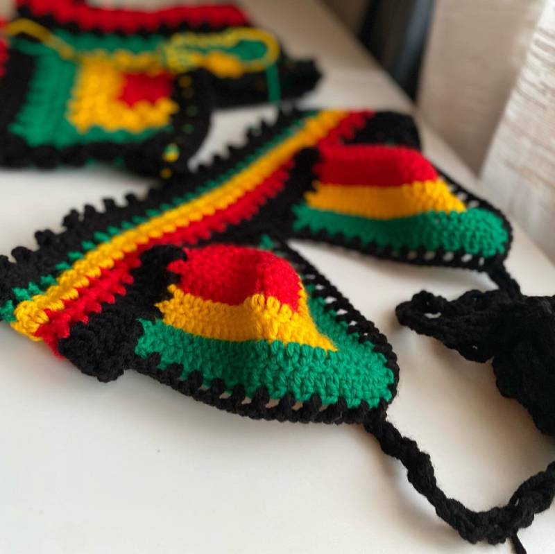 Reggae Handgemacht Gehäkelt Short Und Halfter 2 Stück von TripleAStitches