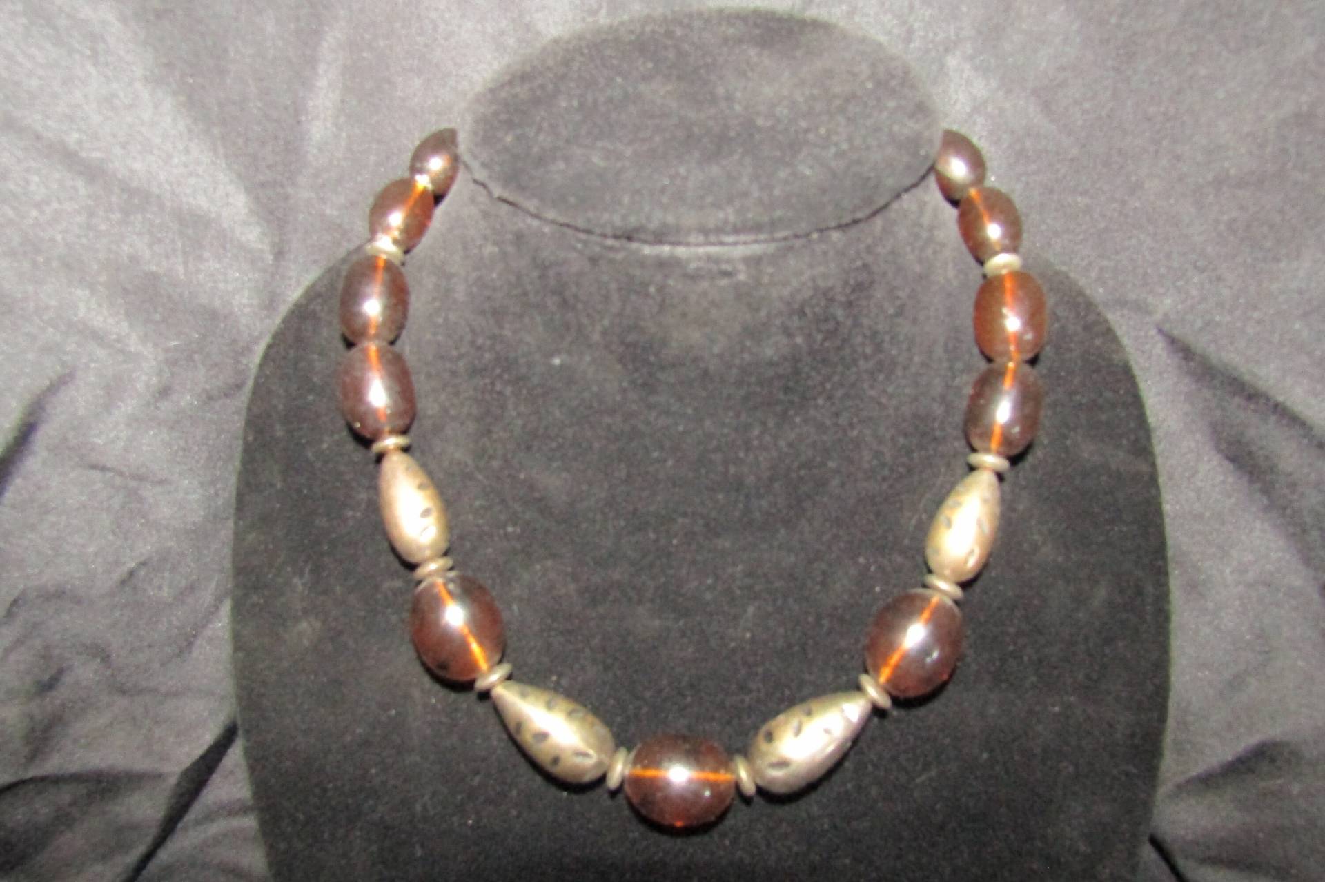 Vtg. Bernstein - Und Messingperlenkette von TripleRBoutique