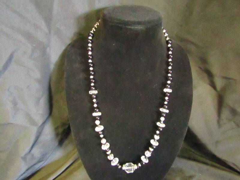 Vtg. Schwarze Perle & Klare Kristallperlen Halskette von TripleRBoutique