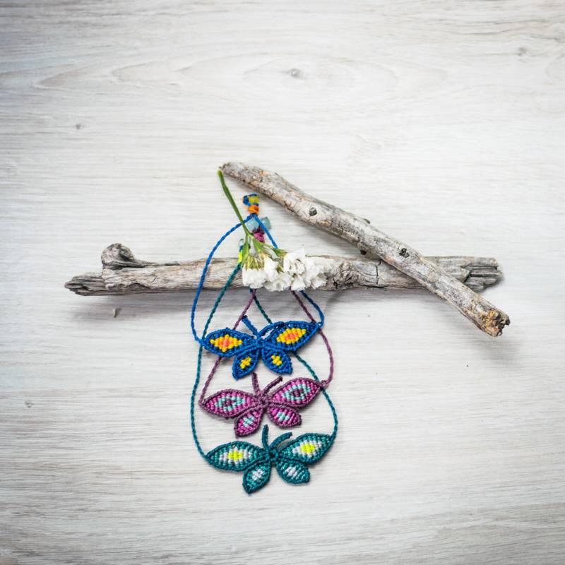 "Mariposa L" Armband/Makramee Armbänder Macrame Bracelets Micromacrame Boho von Trisolda
