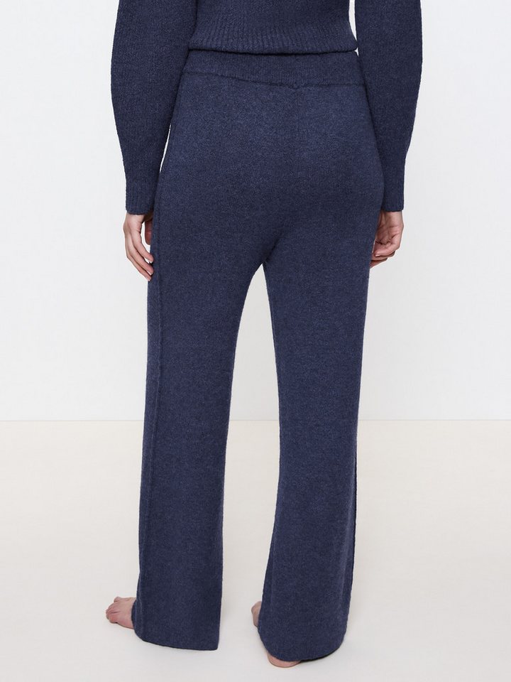 Triumph Pyjamashorts Amourette Cozy Trousers mit weitem Bein und verstellbarem Bund - gerippte Säume von Triumph