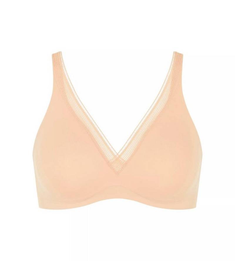 Triumph Schalen-BH sloggi BODY ADAPT Twist T-shirt bra von Triumph