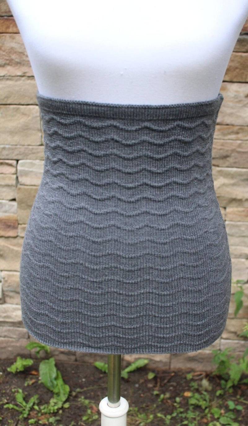 Nierenwärmer Merino Mittelgrau Minirock Wollrock Hüftwarmer Cacheur Wolle Röcke Hüflgold Damen Rocke Kleidung von TrivunaDieStrickerin