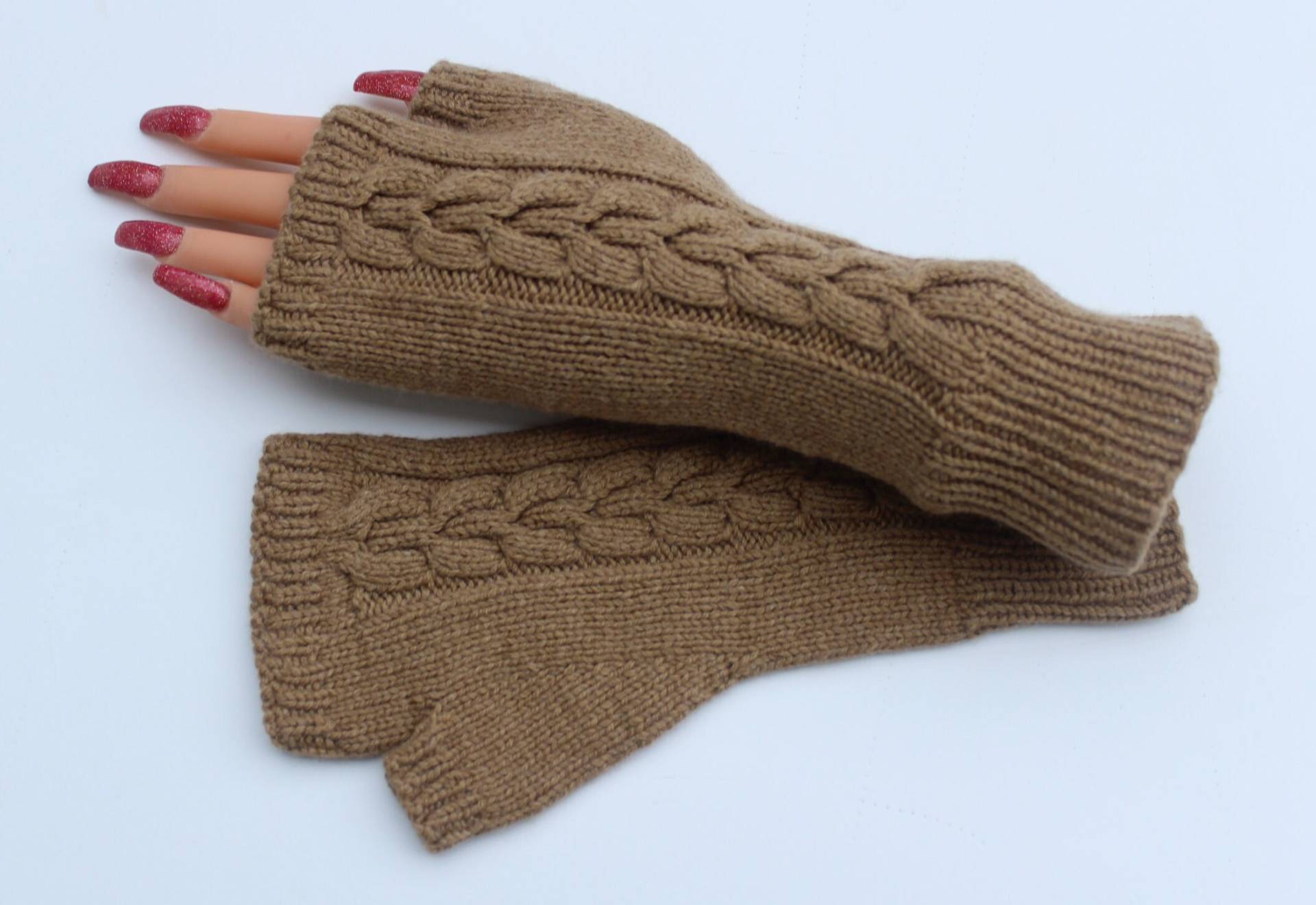 Pulswärmer Merino/Kaschmir Armstulpen Wollstulpe Handstulpe Stulpe Armwärmer Damenstulpe Fäustlinge Accessoires Gürtel Pulswärmer Merino/Kaschmir Armstulpen Wollstulpe Handstulpe Stulpe Armwärmer Damenstulpe Fäustlinge Accessoires Gürtel von TrivunaDieStrickerin