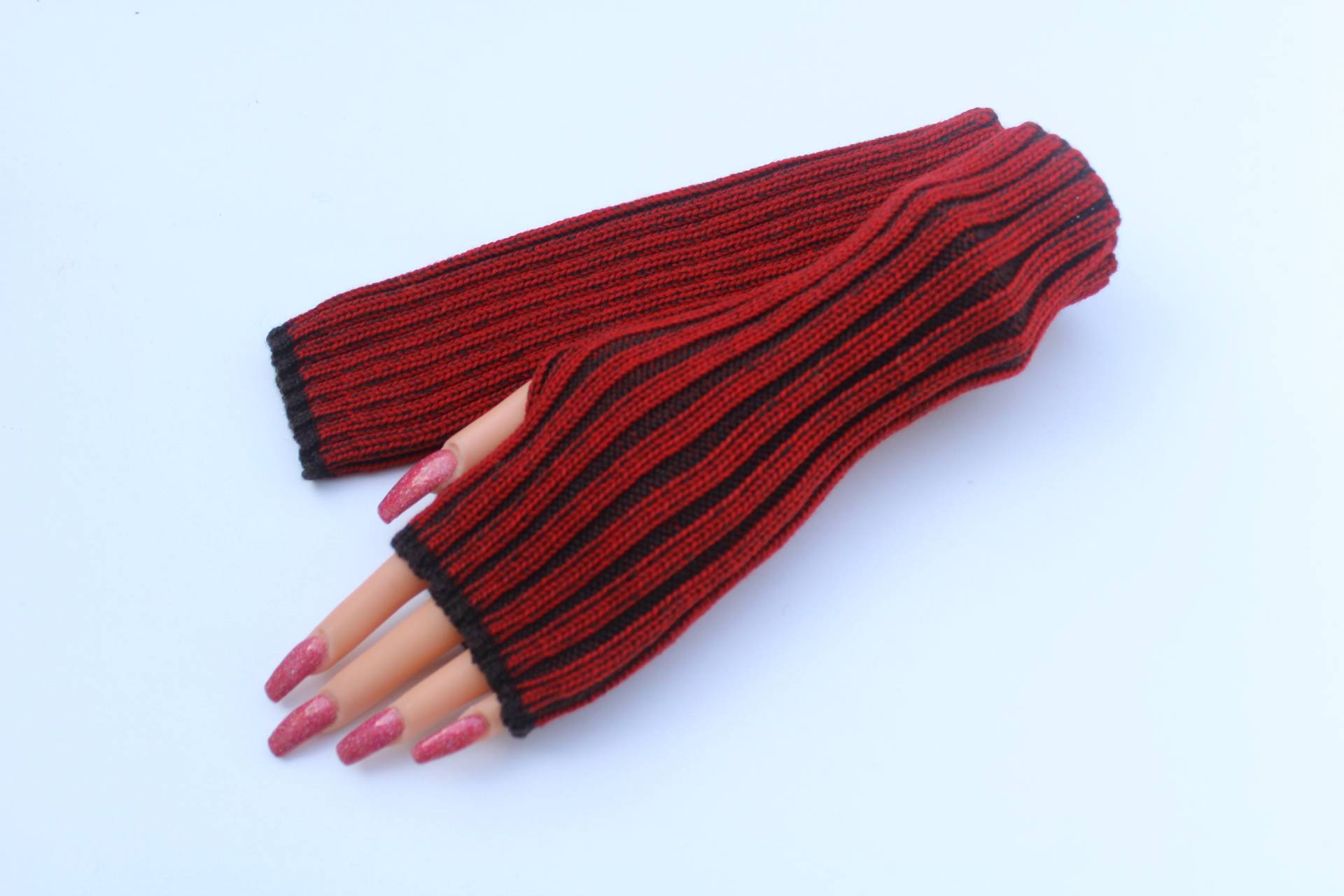 Pulswärmer Unisex Merino 10 Farben Armstulpen Wollstulpe Handstulpe Wintermode Stulpe Armwärmer Damenstulpe Fäustlinge Accessoires Pulswärmer Unisex Merino 10 Farben Armstulpen Wollstulpe Handstulpe Wintermode Stulpe Armwärmer Damenstulpe Fäustlinge Accessoires von TrivunaDieStrickerin