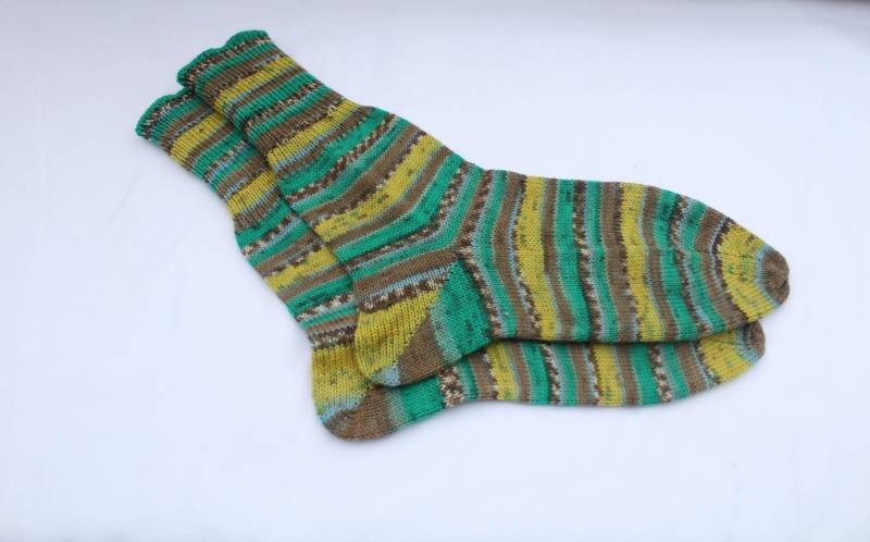 stricksocken Größe 42/43 Socken Unisex Männer Herren Geschenke Weihnachtsgeschenke Nikolaus Schurwolle Sockenwolle Beinstulpen von TrivunaDieStrickerin